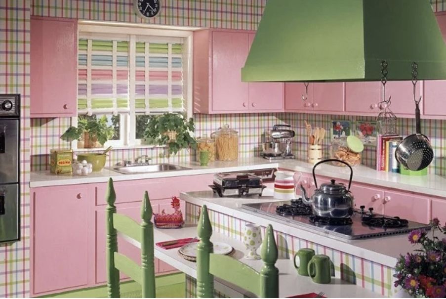 Dapur Dengan Sentuhan Pop Warna